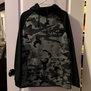 NWOT Nike Men’s Med Hoodie